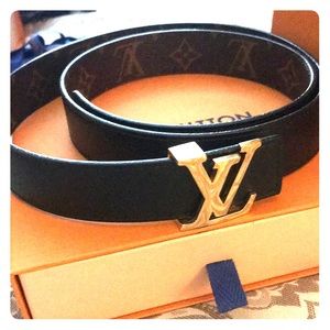 Louis Vuitton reversible belt 30